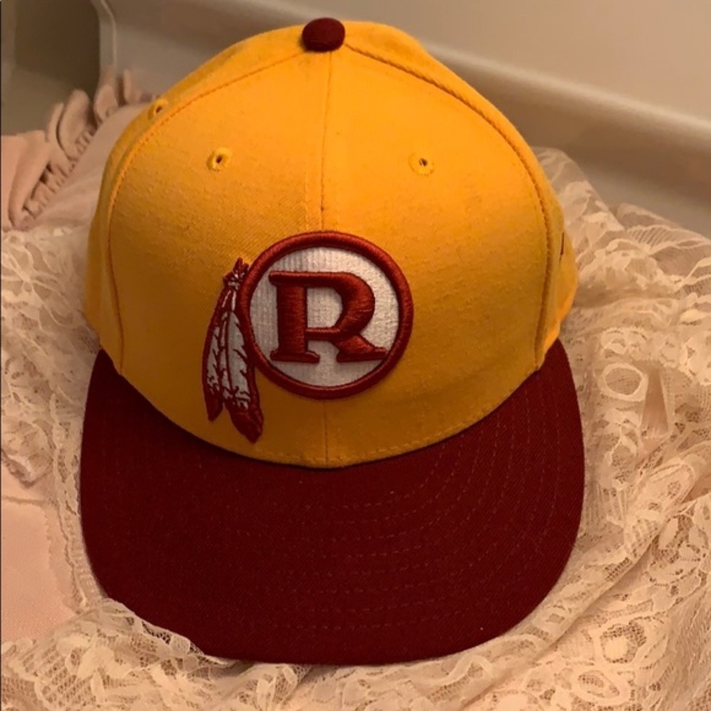 Cap Pre Owned size 7 1/4